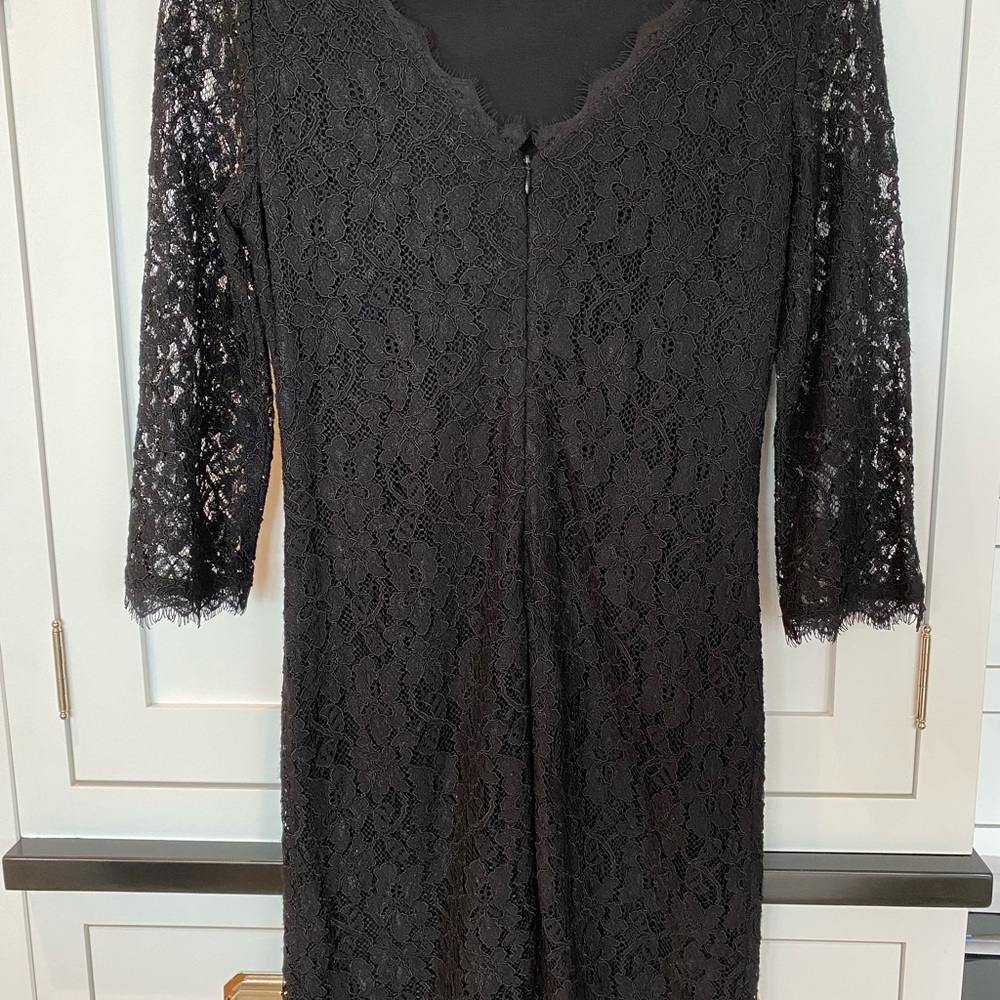 Babaton dress - Picture 2 of 3